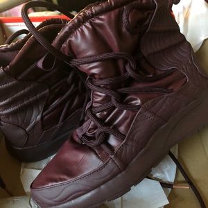 WMNS NIKE TANJUN HIGH RISE (burgundy)